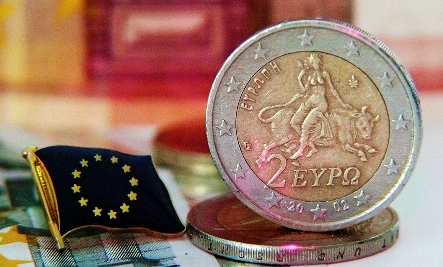 Το χρέος δεν πνίγει μόνο την Ελλάδα αλλά σχεδόν όλη την Ευρωζώνη