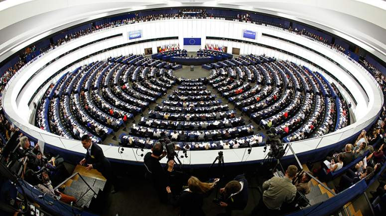 Συζήτηση για την Ελλάδα στο Ευρωκοινοβούλιο χωρίς τον Ντάισελμπλουμ [LIVE]