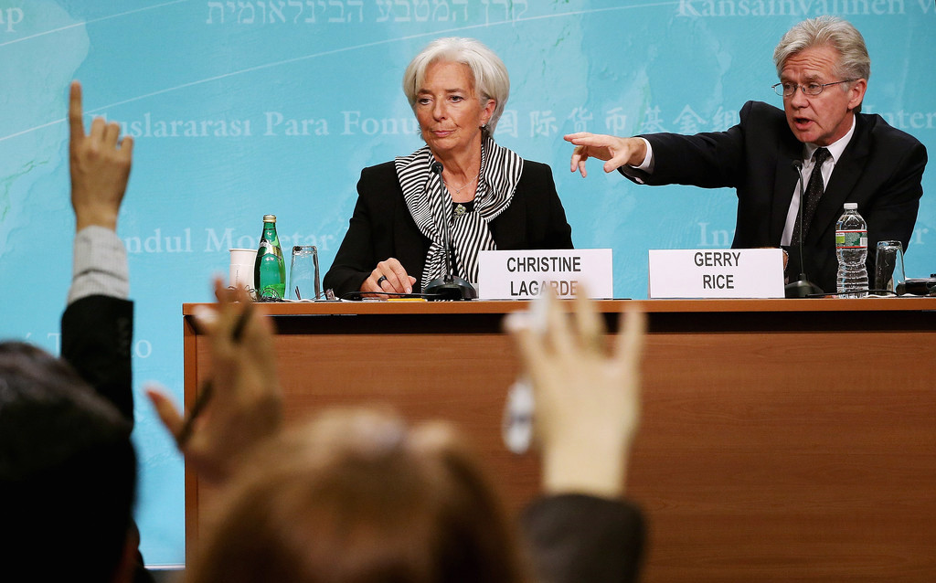 «Προνομοθέτηση» μέτρων για το χρέος ζητά το ΔΝΤ από το Βερολίνο