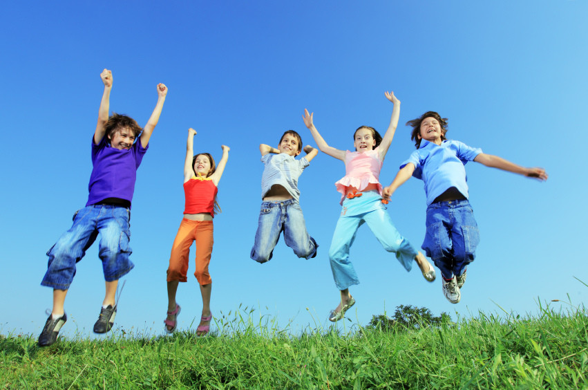Οι 10 (επιστημονικά αποδεδειγμένες) συμβουλές που κάνουν τα παιδιά πιο ευτυχισμένα