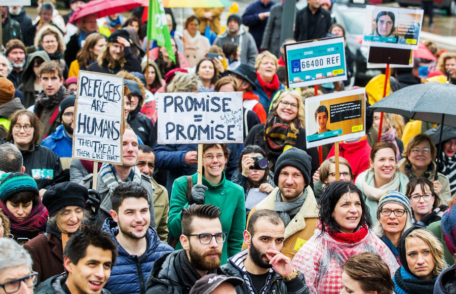 Διαδήλωση στις Βρυξέλλες υπέρ της μετεγκατάστασης προσφύγων από την Ελλάδα