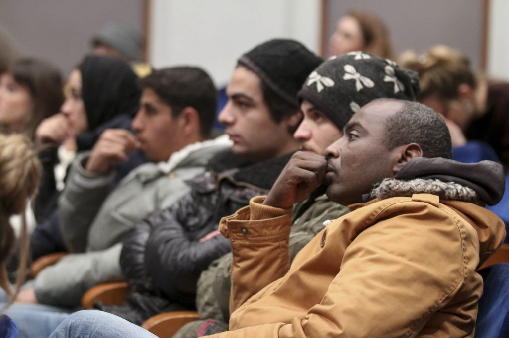 Πρόσφυγες από 6 χώρες υποδοχής κινηματογραφούν την προσφυγική κρίση