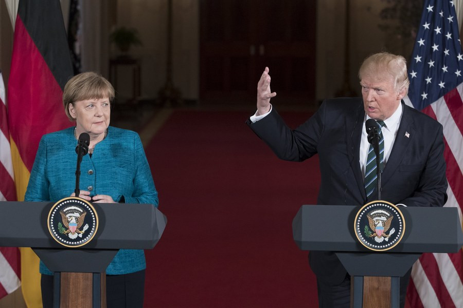 Τράμπ: Η Γερμανία χρωστά τεράστια χρηματικά ποσά στο ΝΑΤΟ και στις ΗΠΑ