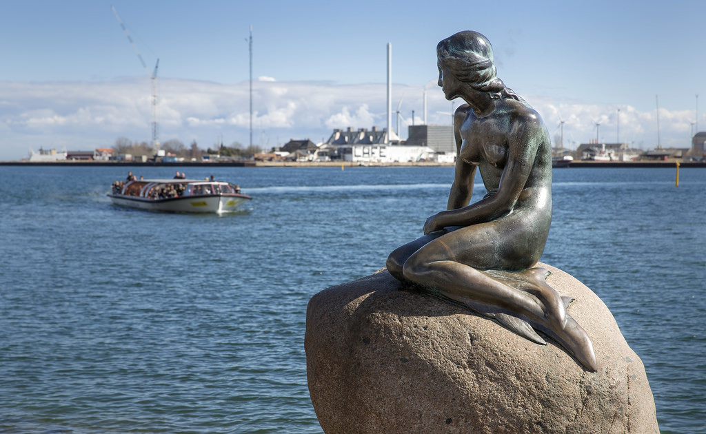 Η Δανία πλήρωσε το σύνολο του χρέους της σε ξένο νόμισμα