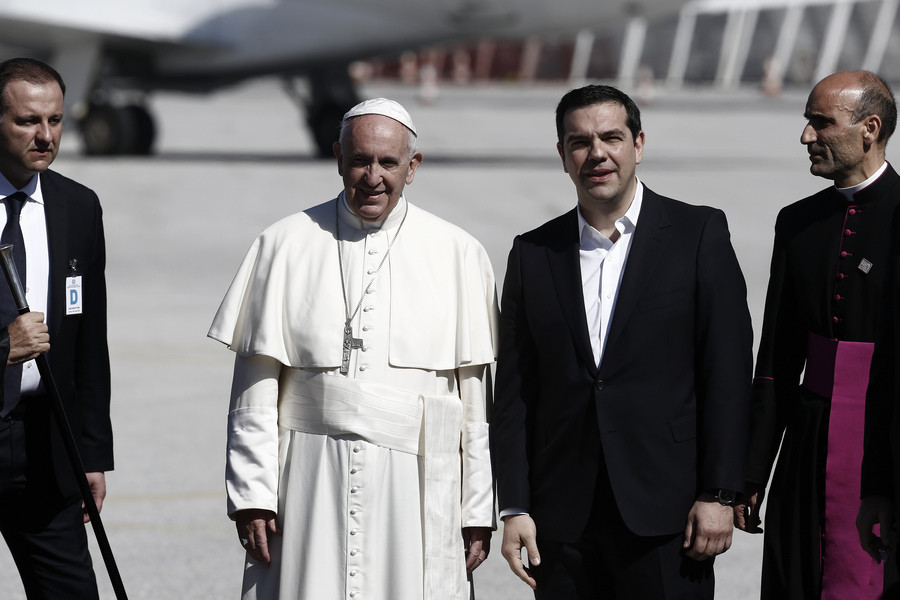Πάπας προς Τσίπρα: Σας ευχαριστώ για ό,τι κάνετε για τους αδύναμους
