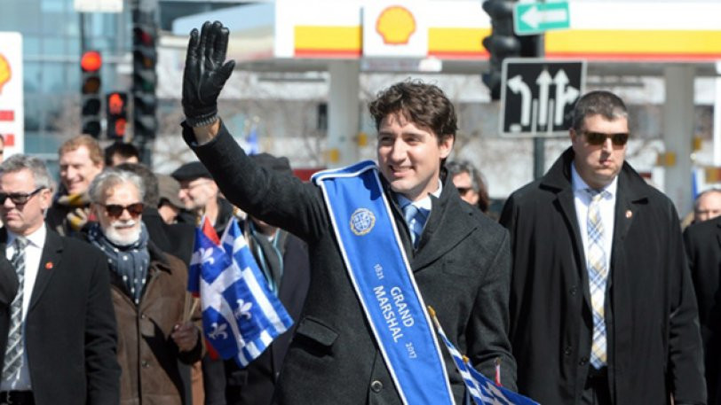 Ο πρωθυπουργός του Καναδά παρέλασε για την 25η Μαρτίου και φώναξε: «Ζήτω η Ελλάς»