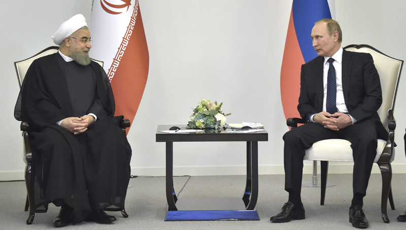 Ρωσία και Ιράν ενισχύουν τη συνεργασία τους για οικονομία και Συρία