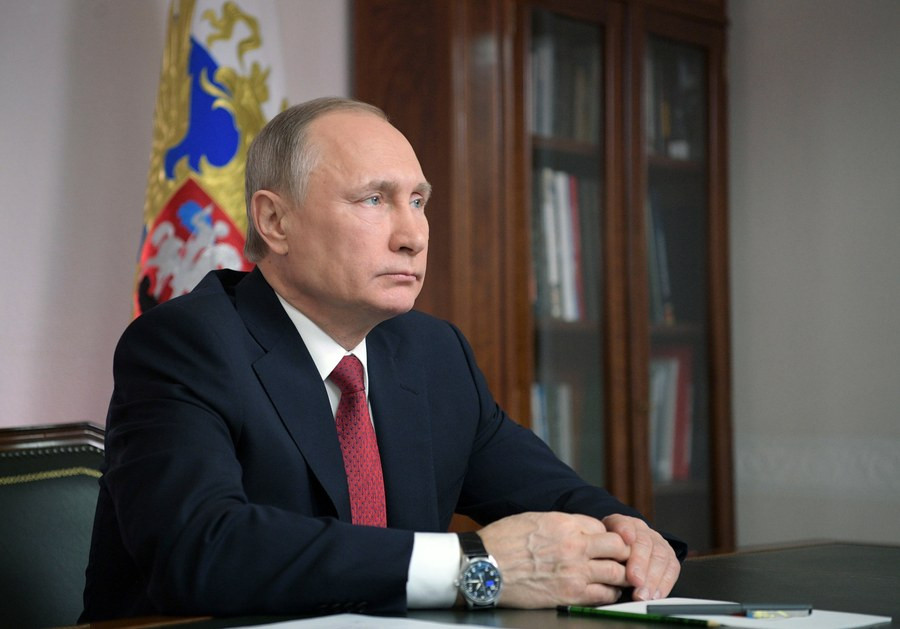 Ανοιχτά όλα τα ενδεχόμενα, λέει ο Πούτιν για τις εκρήξεις στην Αγία Πετρούπολη