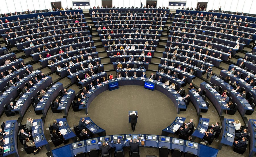 Ολοκλήρωση της αξιολόγησης ζήτησε η πλειοψηφία των ευρωβουλευτών – Απών ο Ντάισελμπλουμ
