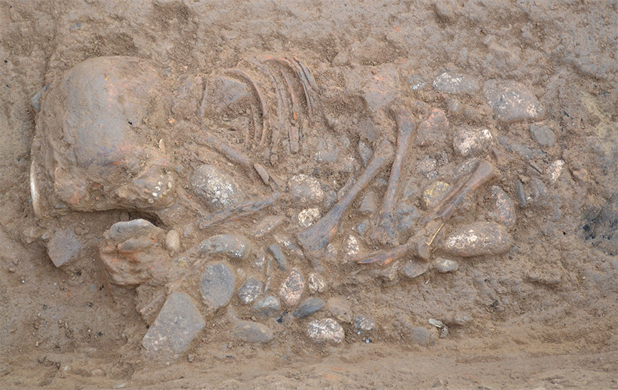 Ο τάφος του πολεμιστή των μυκηναϊκών χρόνων στoν Μαραθώνα, ένα σπάνιο εύρημα