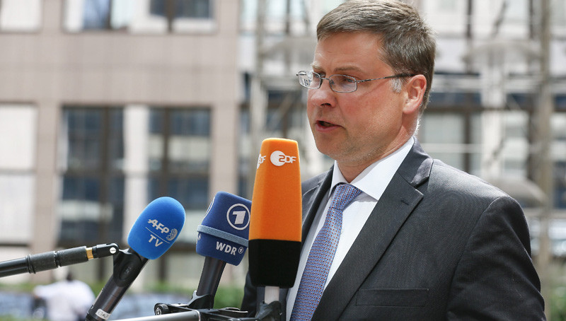 B. Ντομπρόφσκις: Eλπίδα ότι θα σημειωθεί «πρόοδος» στο Eurogroup