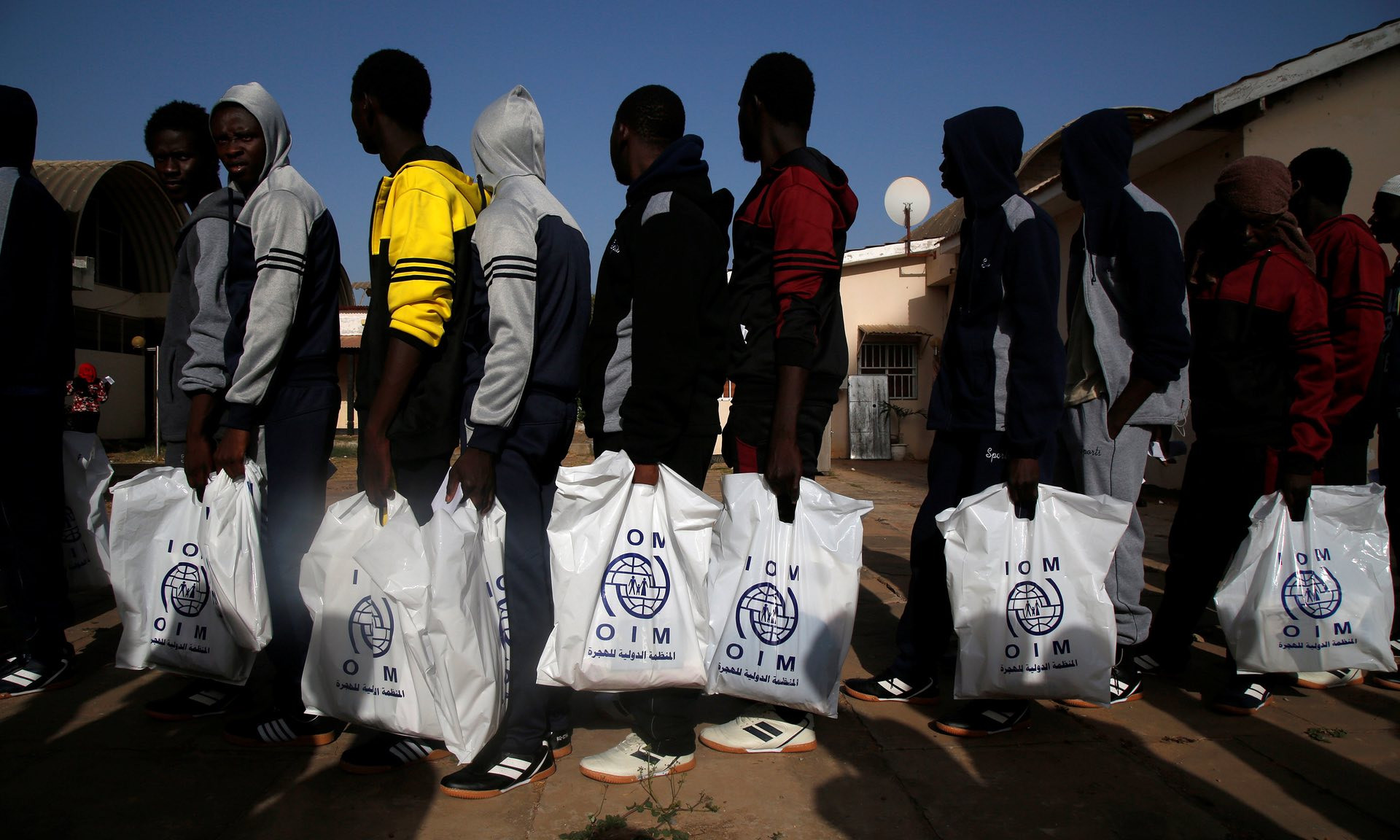 Πρόσφυγες πωλούνται στα σκλαβοπάζαρα της Λιβύης