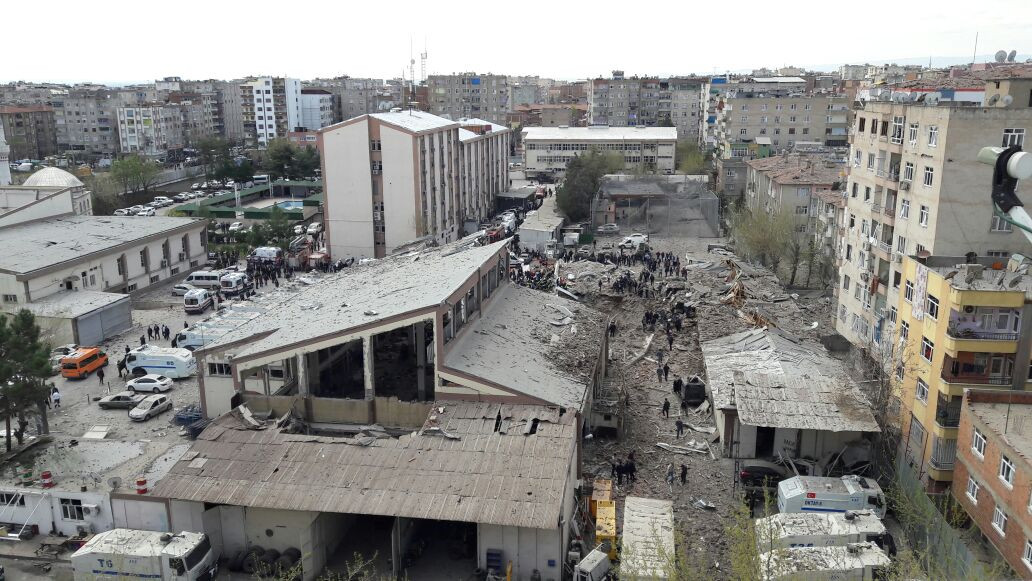 Τουρκία: Τρομοκρατική επίθεση η έκρηξη στο Ντιγιάρμπακιρ, λέει η κυβέρνηση