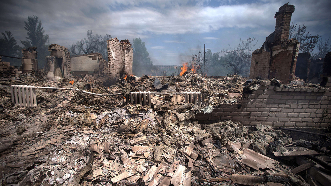 Κατάπαυση του πυρός στην Ουκρανία ζήτησε ο Ολάντ