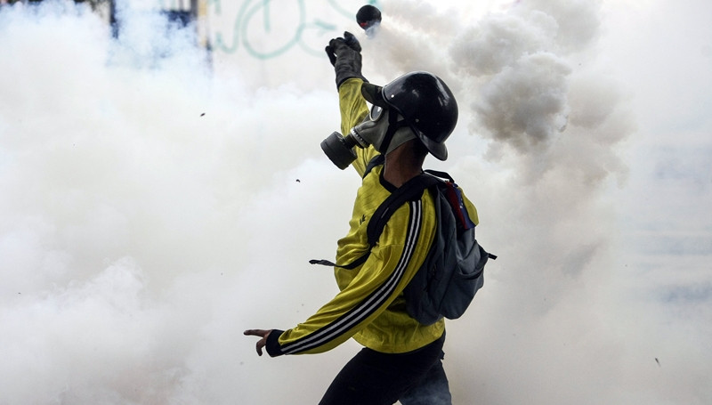 Κι άλλος νεκρός από σφαίρα στο Καράκας στη διάρκεια διαδηλώσεων
