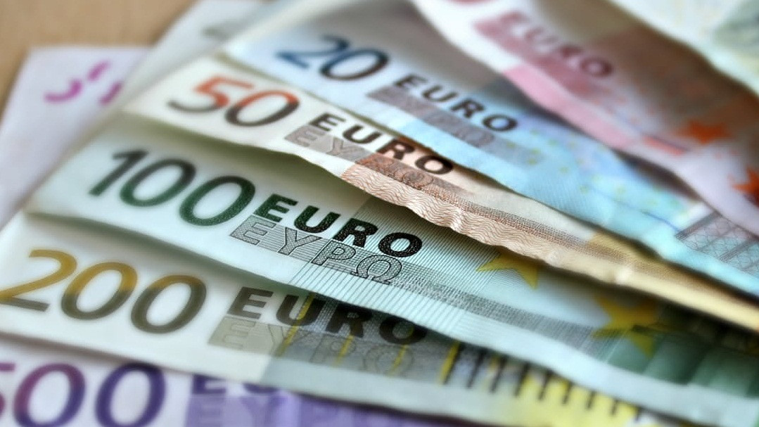 Πάνω από 93 δισ. ευρώ οι ληξιπρόθεσμες οφειλές στο Δημόσιο