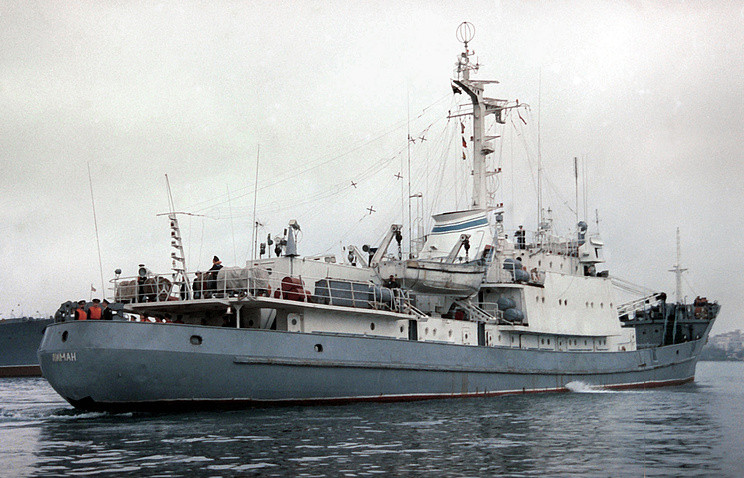 Ρωσικό πολεμικό πλοίο συγκρούστηκε με εμπορικό στην Μαύρη Θάλασσα