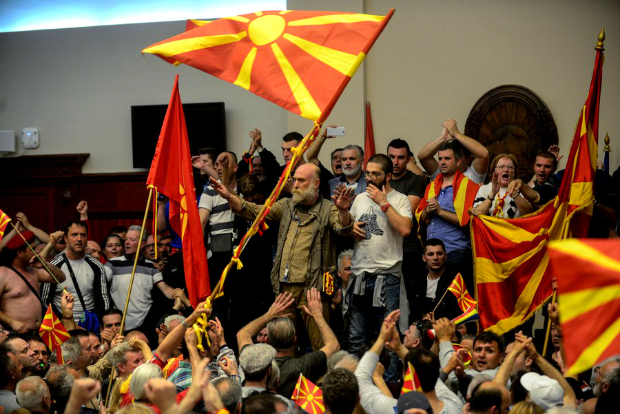 ΠΓΔΜ: O αδύναμος «Κρίκος» της Βαλκανικής
