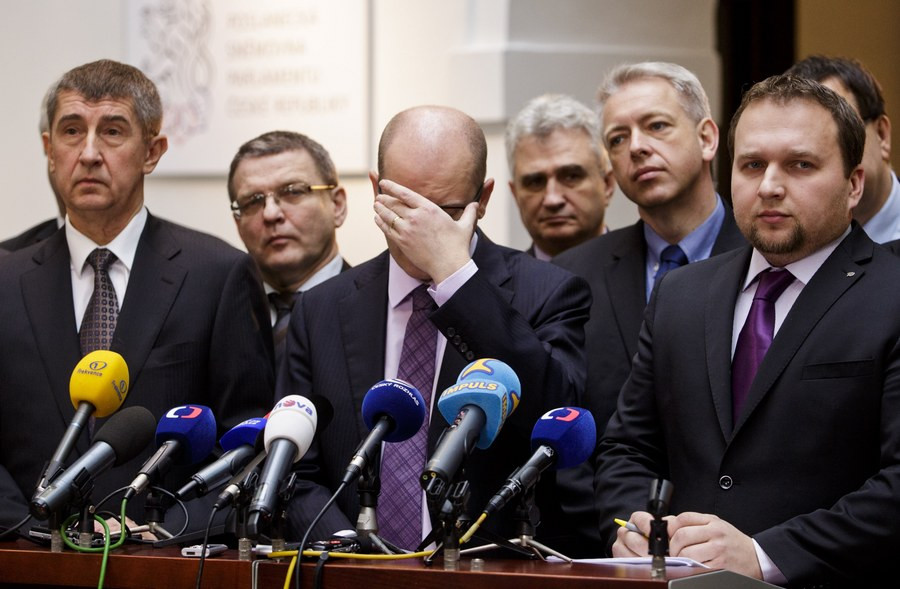 Παραιτείται ο πρωθυπουργός της Τσεχίας μετά το σκάνδαλο του υπουργού Οικονομικών