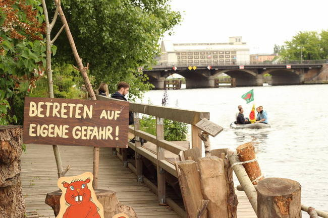 Holzmarkt: Ένα αστικό αλληλέγγυο χωριό στην καρδιά του Βερολίνου!