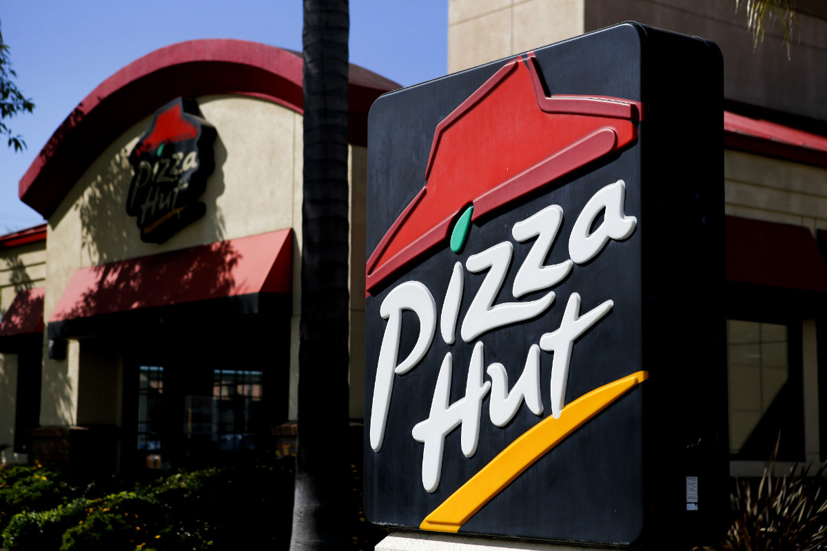 Η Pizza Hut κοροϊδεύει την απεργία πείνας των Παλαιστίνιων