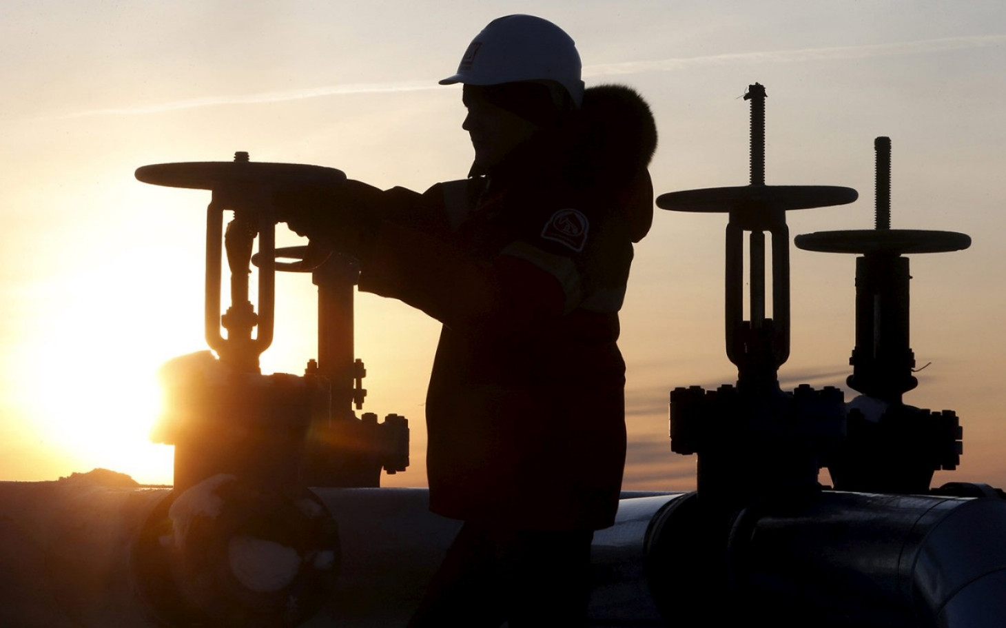 Πετρέλαιο: Μείωση παγκόσμιων διαθέσιμων αποθεμάτων, αύξηση τιμών