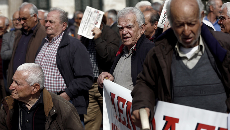 Οι συνταξιούχοι διαδήλωσαν στο κέντρο της Αθήνας