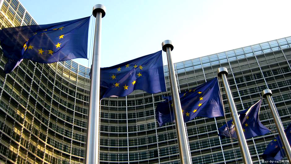 Κομισιόν: Ισχυρή πολιτική βούληση για συμφωνία στο Eurogroup