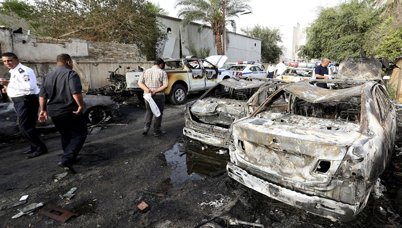 Ιράκ: Πολύνεκρες εκρήξεις δύο παγιδευμένων αυτοκινήτων στη Βασόρα