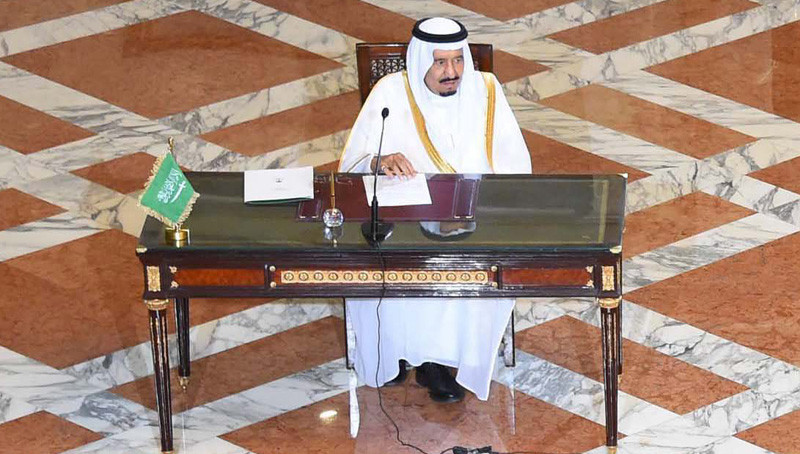 Ο βασιλιάς της Σαουδικής Αραβίας λέει ότι το Ιράν είναι «επικεφαλής» της διεθνούς τρομοκρατίας