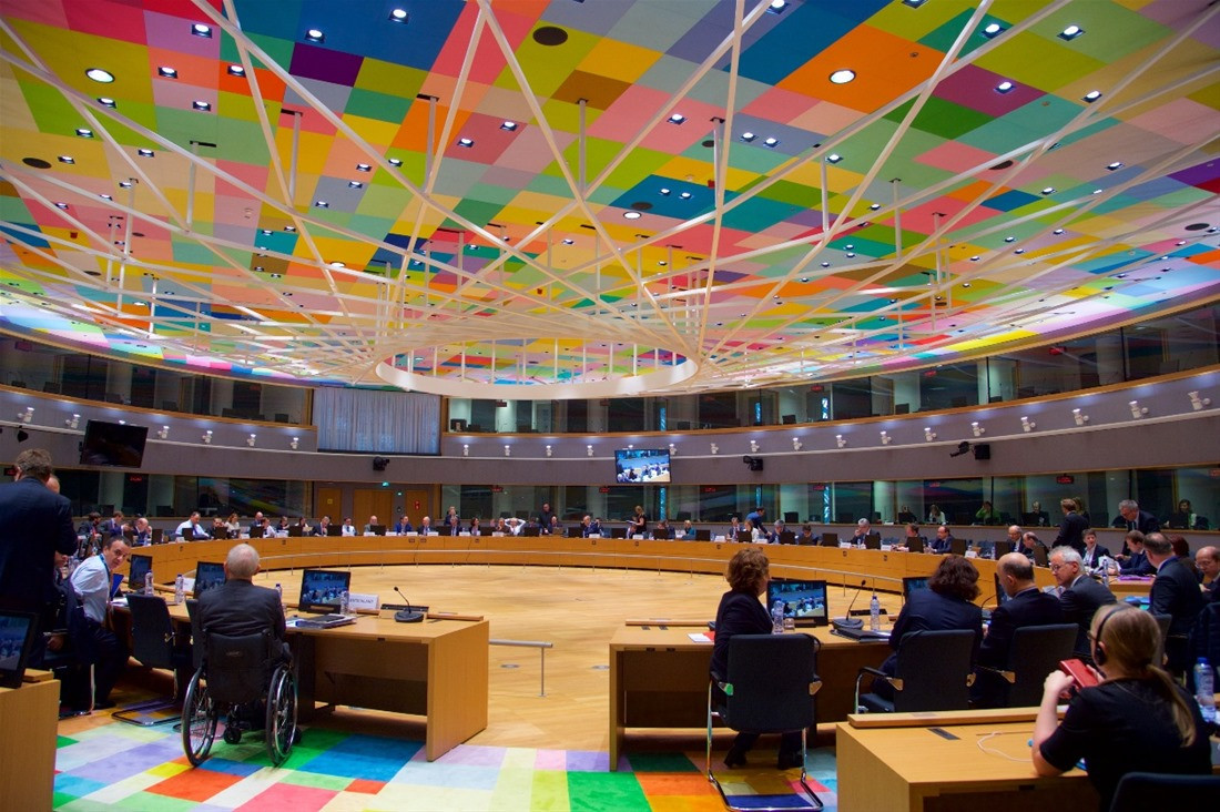 Eurogroup: Πυρετώδεις διαβουλεύσεις σε αναζήτηση συμβιβαστικής πρότασης για συμφωνία