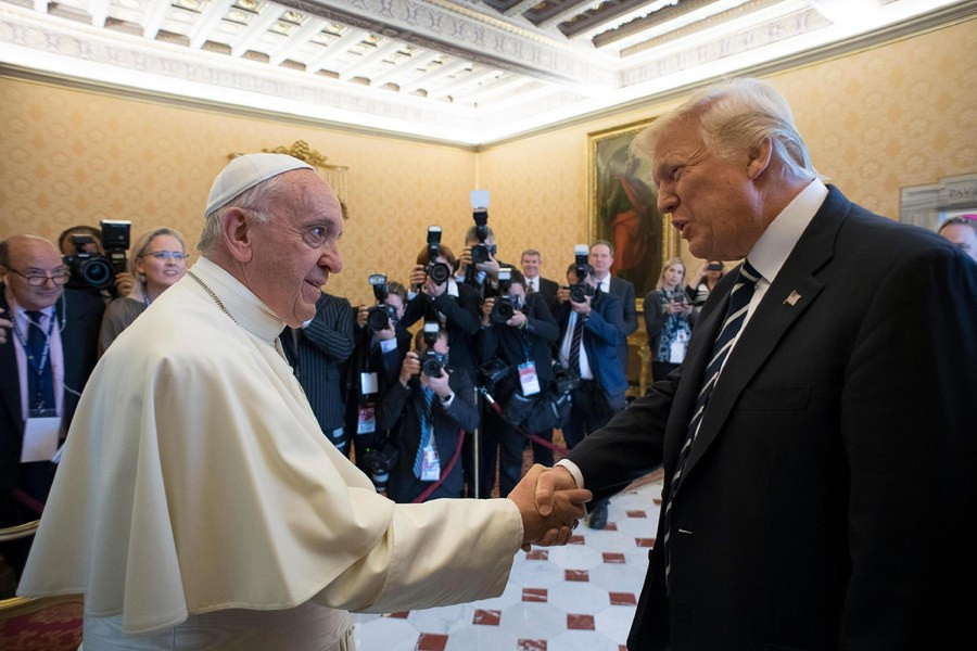 Ο Τραμπ στον Πάπα