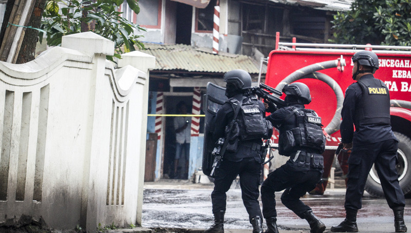 Διπλή βομβιστική επίθεση στην Τζακάρτα