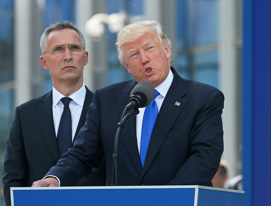 Τραμπ προς μέλη ΝΑΤΟ: «Μας χρωστάτε τεράστια ποσά»