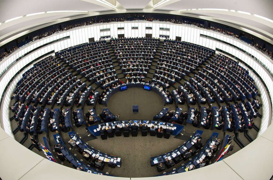 Ευρωκοινοβούλιο: Ψηφίστηκε ομόφωνα η γνωμοδότηση Κούλογλου για τη διαφθορά και τα ανθρώπινα δικαιώματα