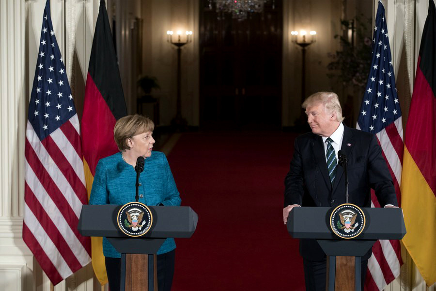 Τραμπ σε Γερμανία: Ό,τι και να λέτε θα πληρώσετε!