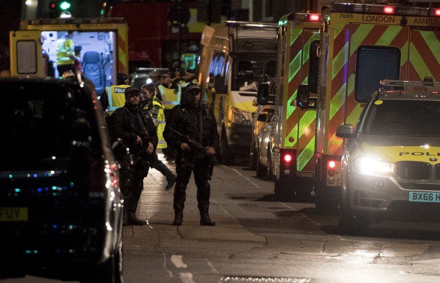 Τρομοκρατικές επιθέσεις στο Λονδίνο [Βίντεο]