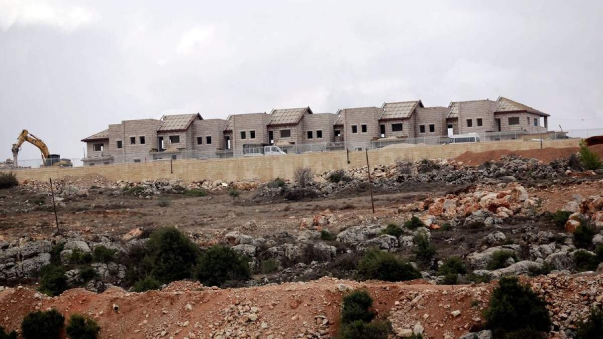 Το Ισραήλ ενέκρινε την ανέγερση ακόμη 1.500 κατοικιών στη Δυτική Όχθη