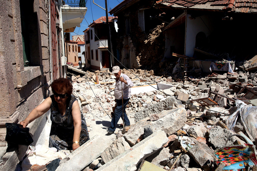 Σεισμός στη Λέσβο: 150 από τα 240 σπίτια στη Βρίσα είναι μη κατοικήσιμα