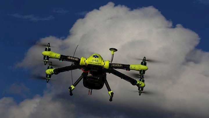 Drones σε ρόλο ιπτάμενου «166»