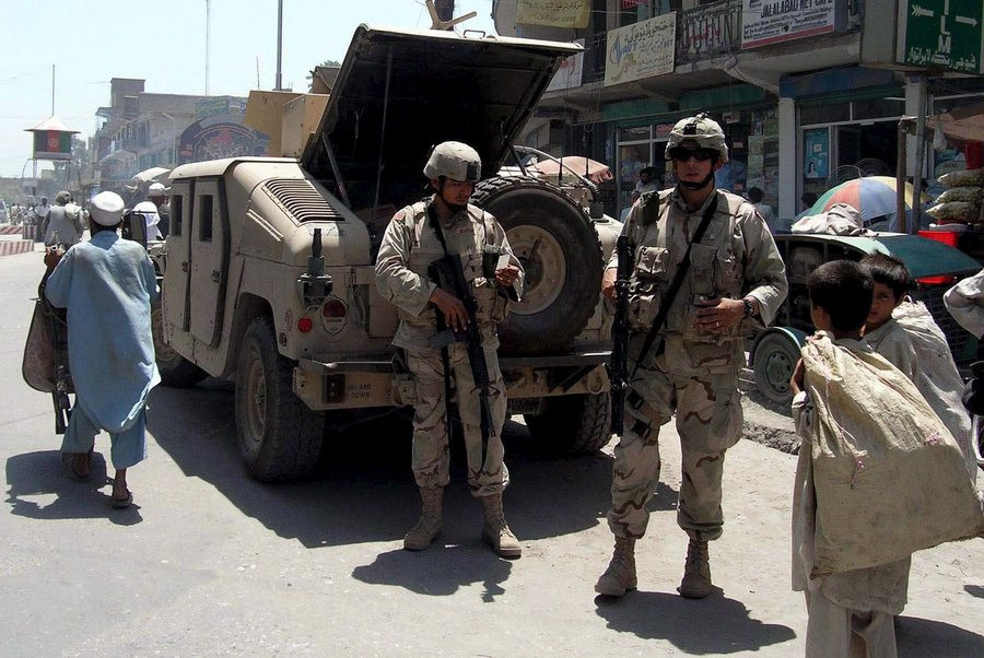 Προς αναθεώρηση της στρατηγικής τους για το Αφγανιστάν οι ΗΠΑ