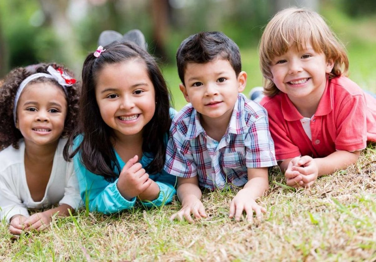 Τέσσερις μέθοδοι για μια ευτυχισμένη παιδική ηλικία