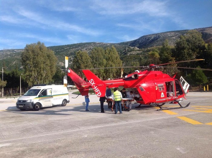 Αεροδιακομιδή δύο παιδιών που τραυματίστηκαν σε τροχαίο στη Χαλκιδική