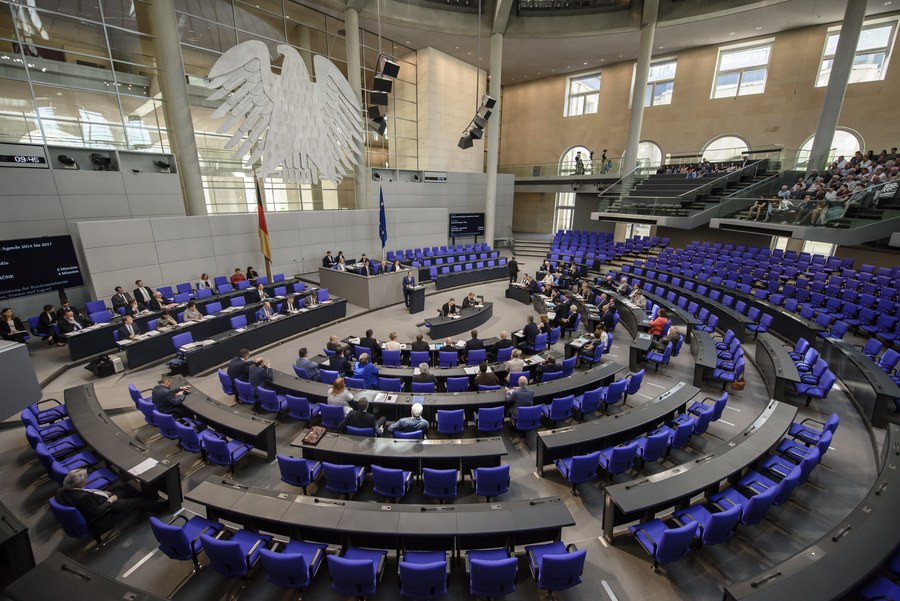 Bundestag: Δεν θα τεθεί στην Ολομέλεια η συμφωνία για την Ελλάδα