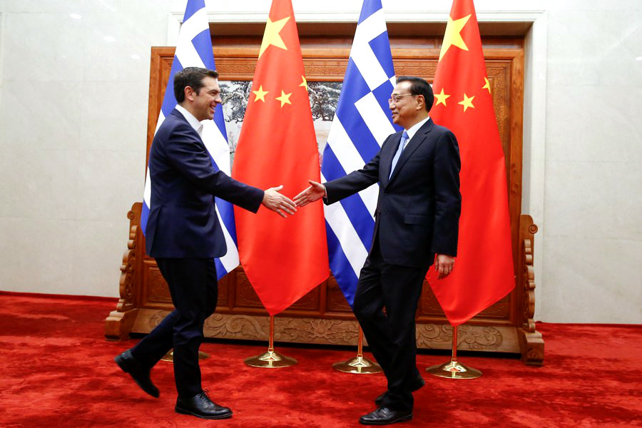 Le Point: Η Ελλάδα «Δούρειος Ίππος» της Κίνας στην ΕΕ