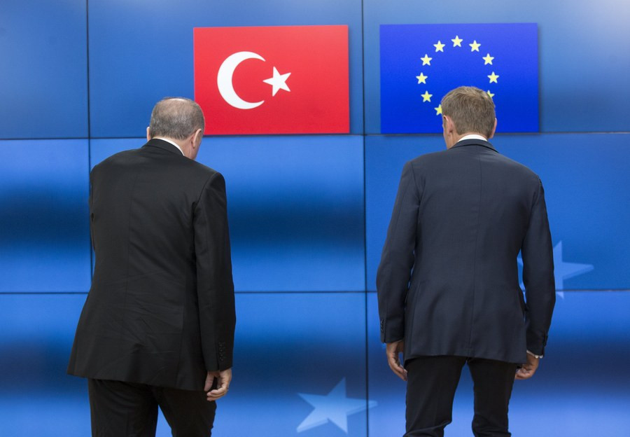 Ευρωκοινοβούλιο: Η επιτροπή Εξωτερικών προτείνει αναστολή των ενταξιακών διαπραγματεύσεων με την Τουρκία