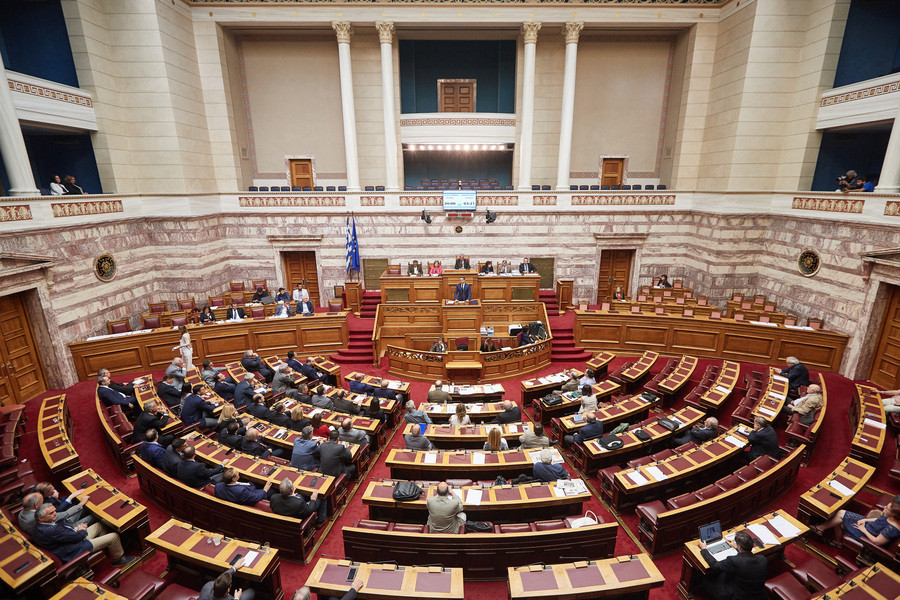 Σύγκρουση στη Βουλή για την επικοινωνία Καμμένου – Γιαννουσάκη [ΒΙΝΤΕΟ]