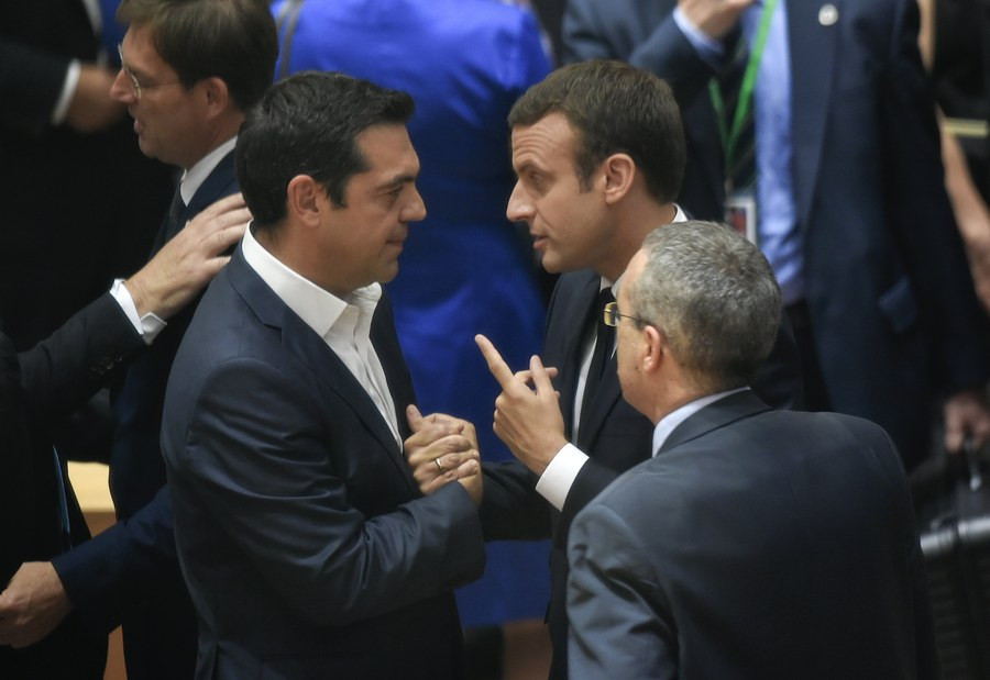 Τετ α Τετ Μακρόν – Τσίπρα στη Σύνοδο Κορυφής: Τι είπαν για τη συμφωνία στο Eurogroup