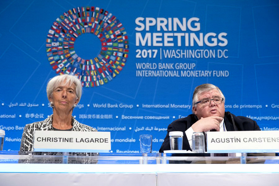 Eπιμένει το ΔΝΤ για μικρότερα πλεονάσματα μετά το 2022