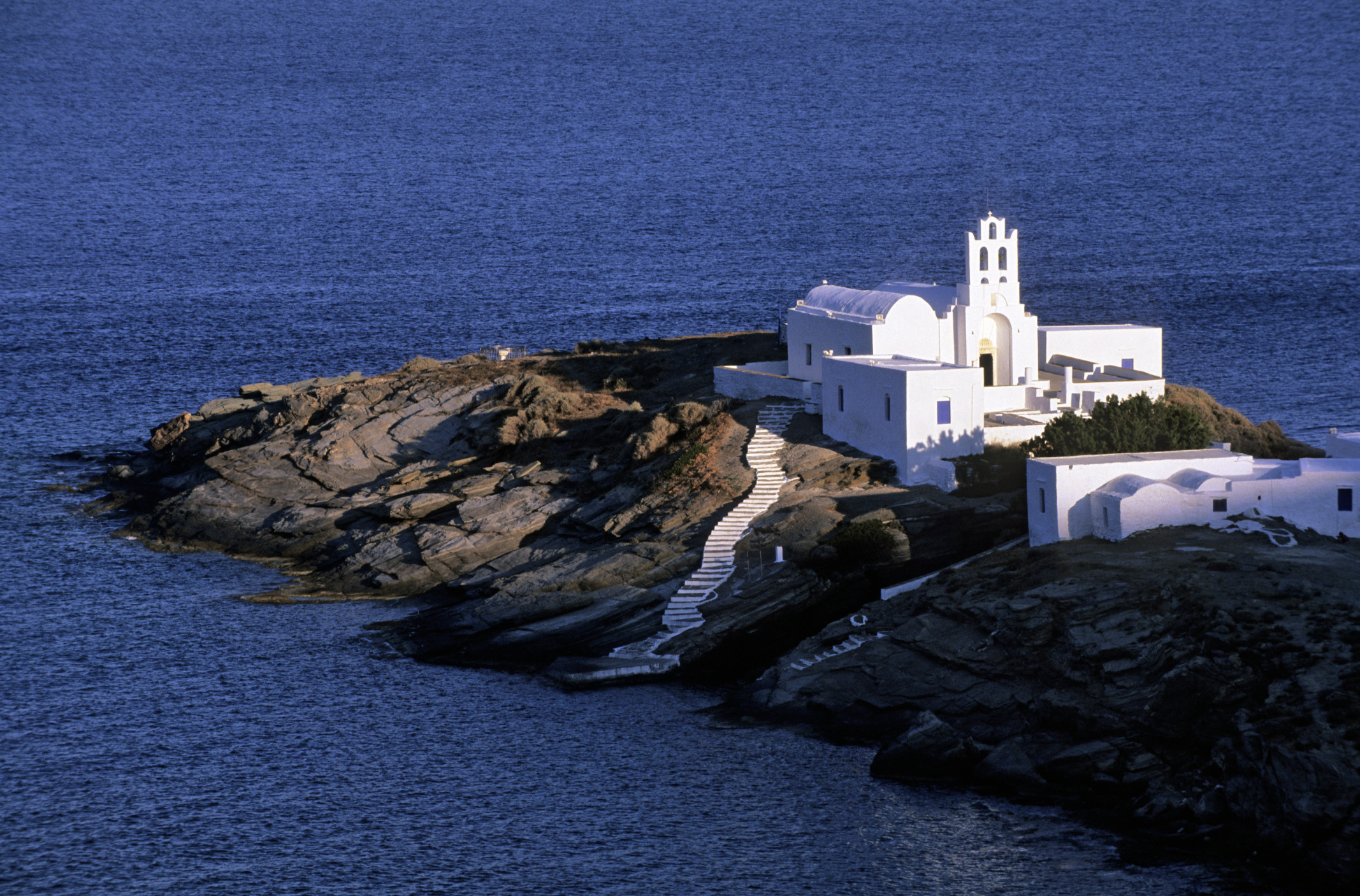 Ταξιδέψτε δωρεάν στη Σίφνο με το Tvxs.gr και την Hellenic Seaways